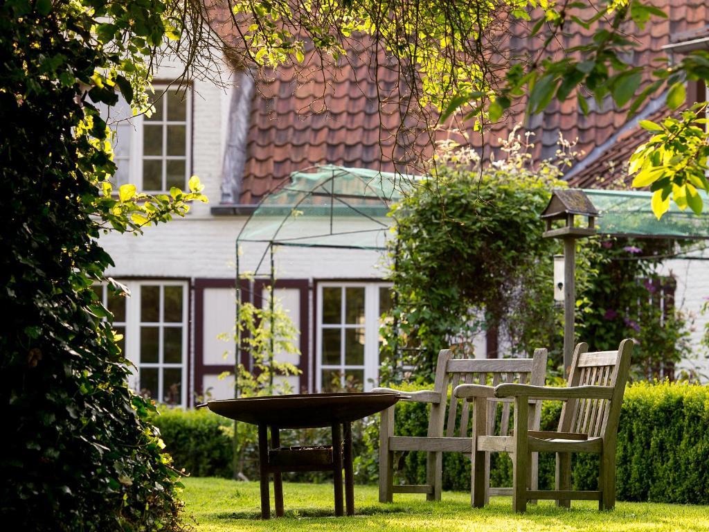 B&B Pronkenburg Брюж Екстериор снимка