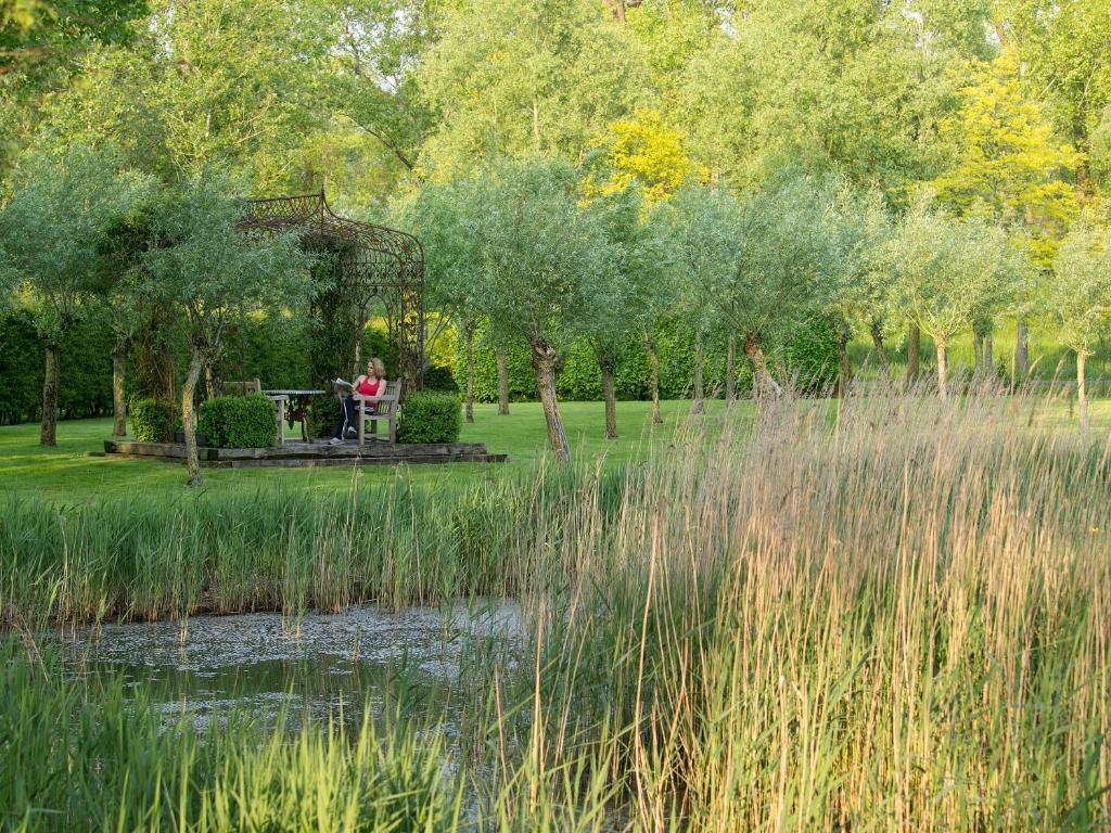 B&B Pronkenburg Брюж Екстериор снимка