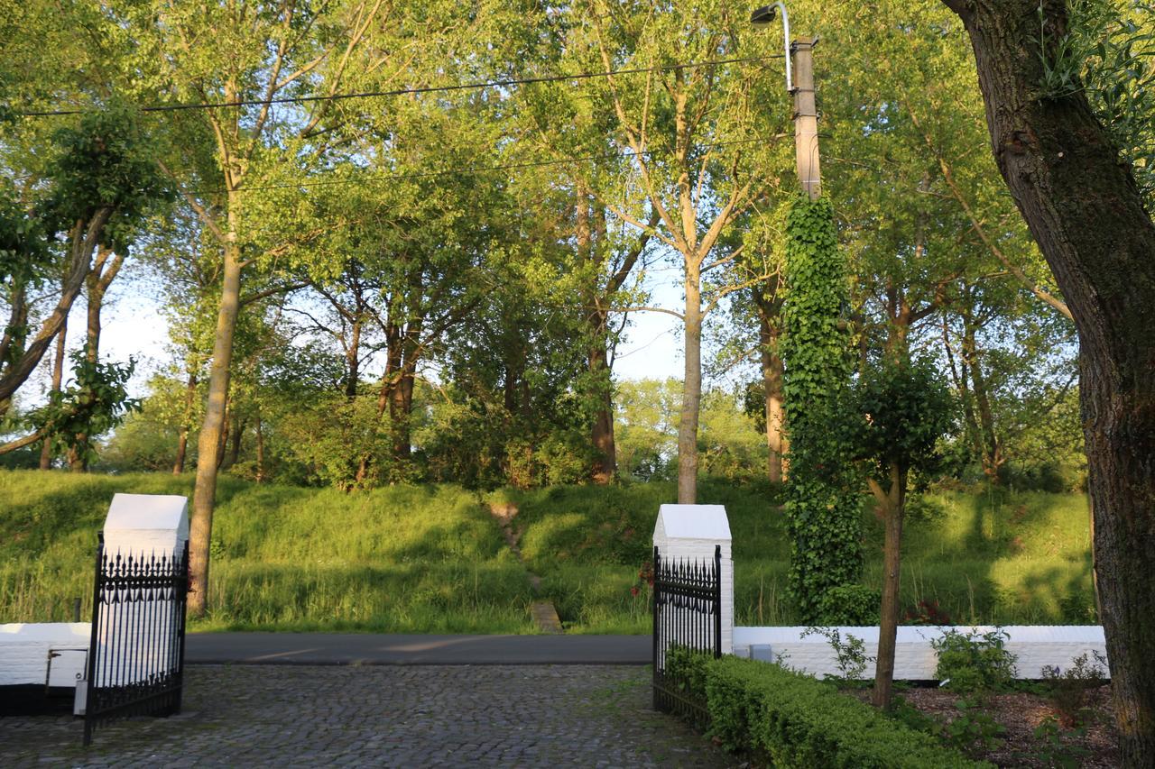 B&B Pronkenburg Брюж Екстериор снимка