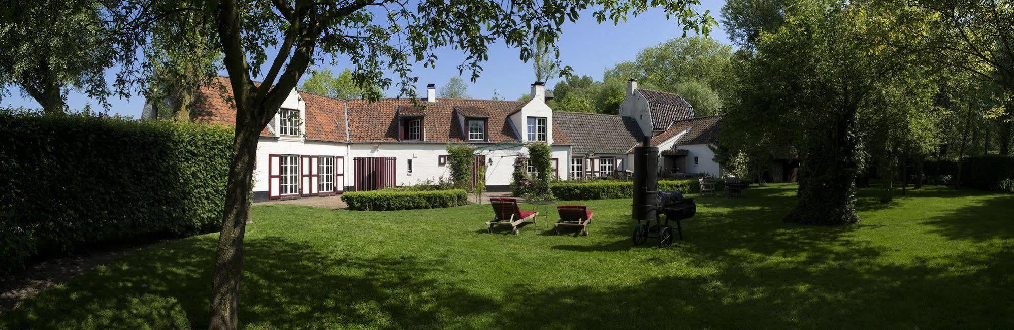 B&B Pronkenburg Брюж Екстериор снимка